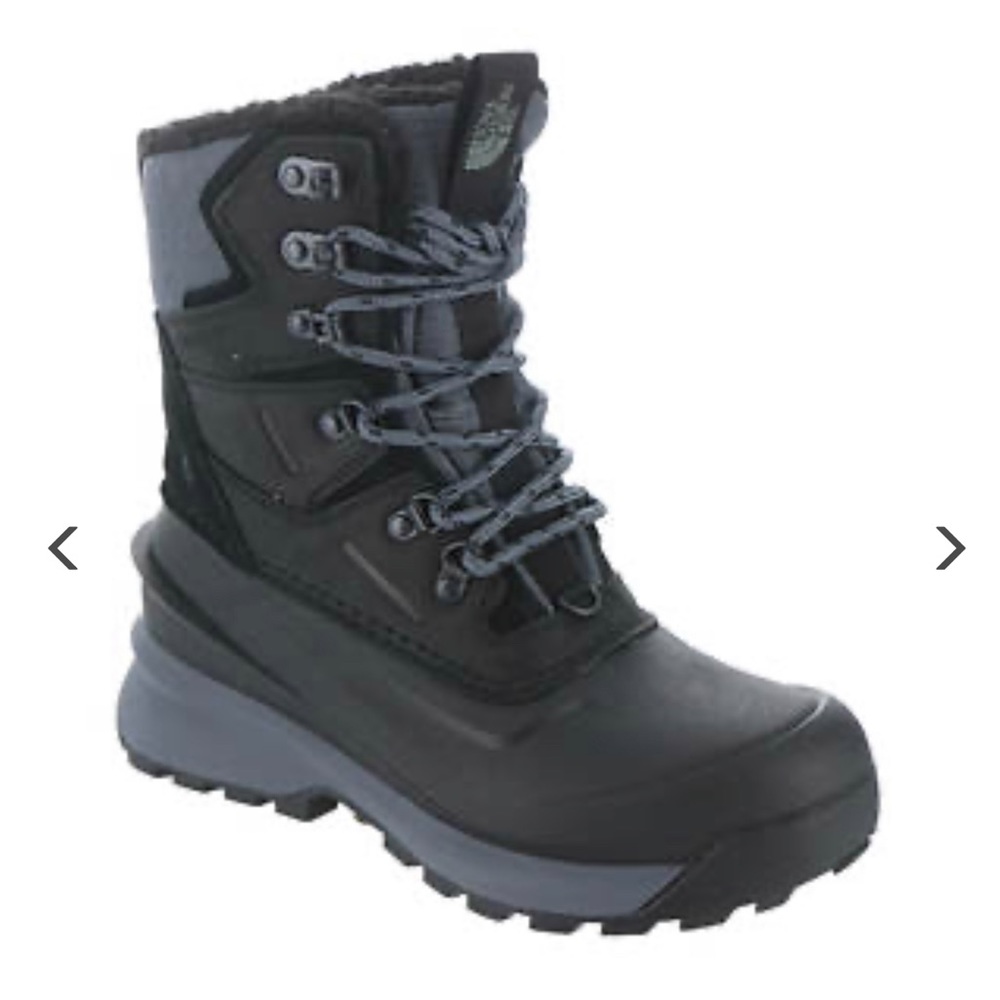 The North Face Chilkat V 400 Waterproof (Women's size 7)